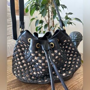 Marta Ponti Original Leather Bucket Hobo Pebbled Leather Texture